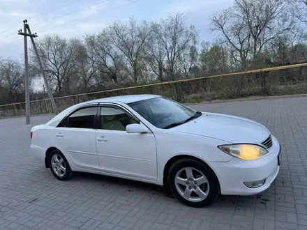 Toyota Camry 2004 года за 5 500 000 тг. в Актобе
