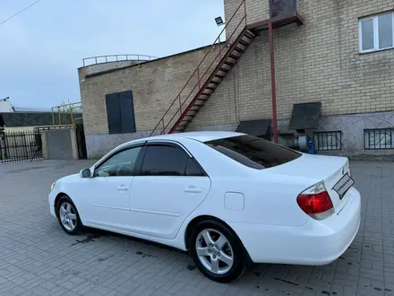 Toyota Camry 2004 года за 5 500 000 тг. в Актобе – фото 8