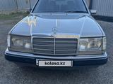 Mercedes-Benz E 230 1992 годаүшін1 650 000 тг. в Караганда – фото 2