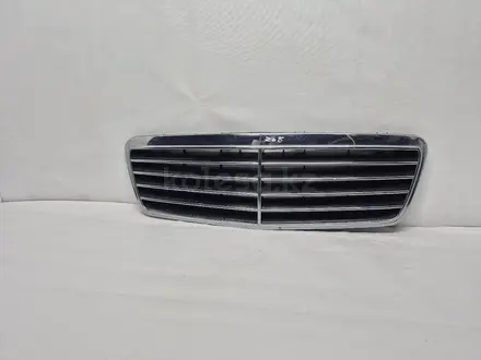 Решетка радиатора CLK 208 за 25 000 тг. в Алматы