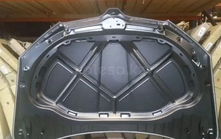 Капот на skoda A7 за 45 000 тг. в Алматы