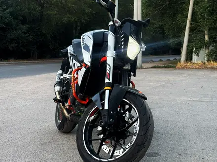 KTM  690 Duke 2014 года за 2 900 000 тг. в Алматы