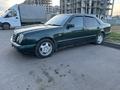 Mercedes-Benz E 290 1997 года за 2 200 000 тг. в Астана – фото 2