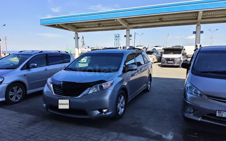 Toyota Sienna 2011 года за 10 500 000 тг. в Атырау
