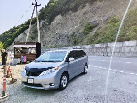 Toyota Sienna 2011 года за 10 500 000 тг. в Атырау – фото 12