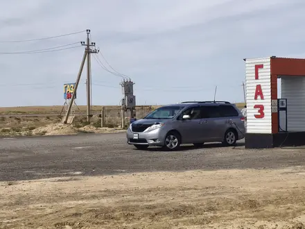 Toyota Sienna 2011 года за 10 500 000 тг. в Атырау – фото 19