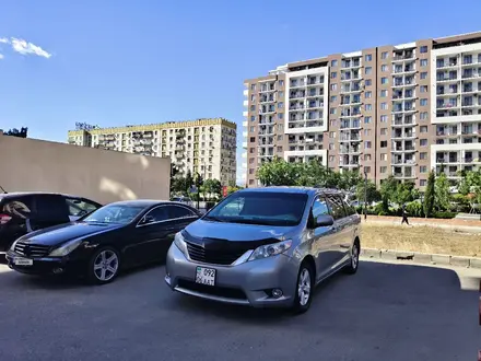 Toyota Sienna 2011 года за 10 500 000 тг. в Атырау – фото 4