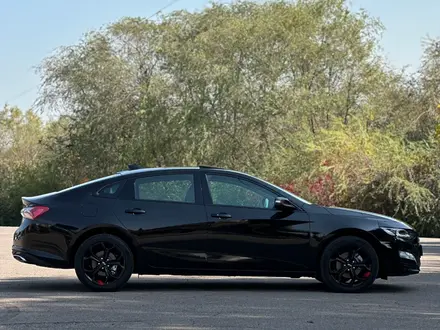 Chevrolet Malibu 2022 года за 11 900 000 тг. в Алматы – фото 46