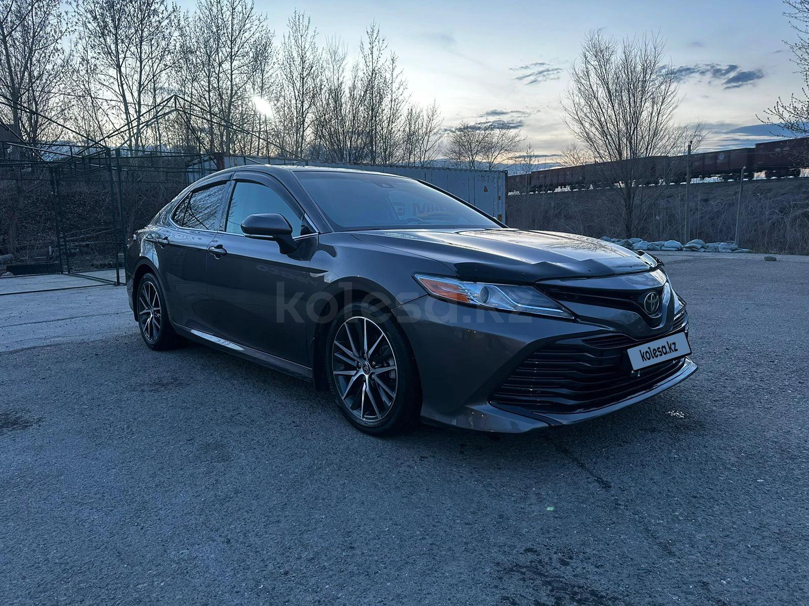 Toyota Camry 2021 г.