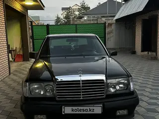 Mercedes-Benz E 320