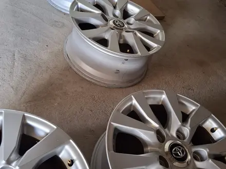 Диски от Ланд Крузер 200 Land cruiser 200 оригинал за 200 000 тг. в Алматы – фото 9
