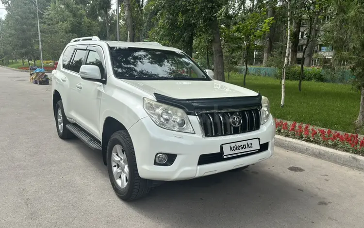 Toyota Land Cruiser Prado 2013 года за 14 300 000 тг. в Алматы