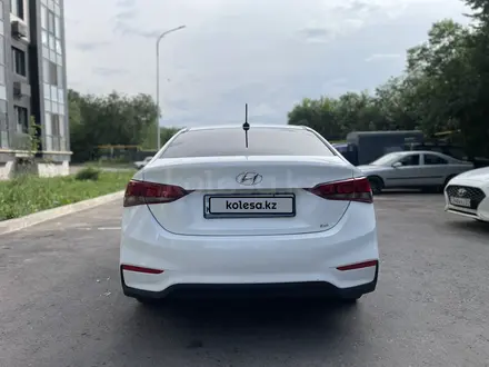 Hyundai Accent 2019 года за 5 800 000 тг. в Алматы – фото 12