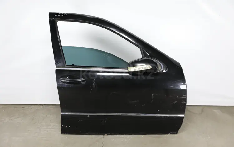 Дверь передняя правая на Мерседес S320 W220 (220) за 25 000 тг. в Алматы