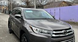 Toyota Highlander 2019 года за 9 400 000 тг. в Алматы