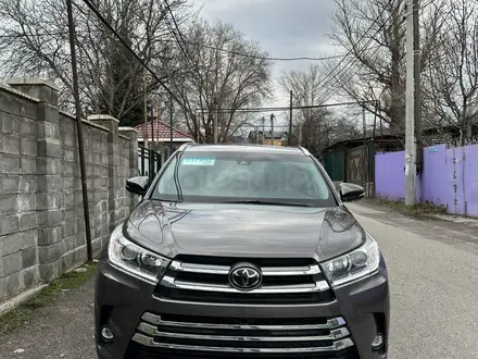 Toyota Highlander 2019 года за 9 400 000 тг. в Алматы – фото 3