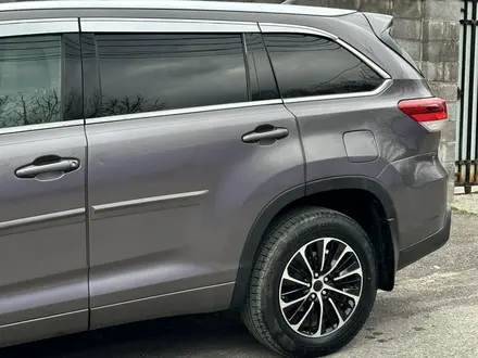 Toyota Highlander 2019 года за 9 400 000 тг. в Алматы – фото 7