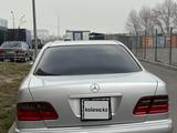 Mercedes-Benz E 320 2000 года за 4 700 000 тг. в Алматы – фото 2