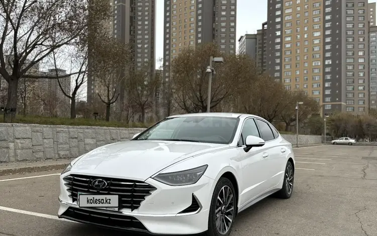 Hyundai Sonata 2023 года за 13 400 000 тг. в Астана