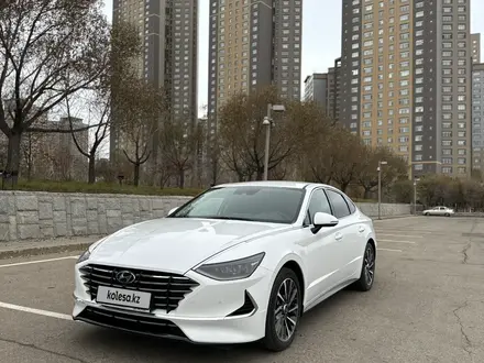 Hyundai Sonata 2023 года за 13 500 000 тг. в Астана – фото 2