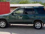 Honda CR-V 2000 года за 3 900 000 тг. в Алматы – фото 2