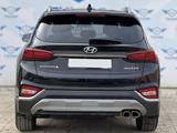 Hyundai Santa Fe 2020 года за 12 000 000 тг. в Атырау – фото 2