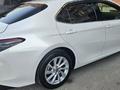 Toyota Camry 2023 года за 17 000 000 тг. в Актау – фото 6