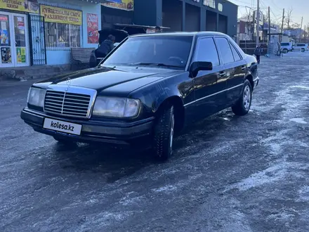 Mercedes-Benz E 220 1993 года за 1 300 000 тг. в Алматы – фото 4