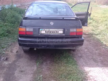 Volkswagen Passat 1991 года за 1 200 000 тг. в Алтай – фото 4