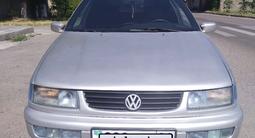 Volkswagen Passat 1994 года за 1 750 000 тг. в Тараз