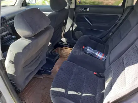Volkswagen Passat 1999 года за 1 800 000 тг. в Уральск – фото 3