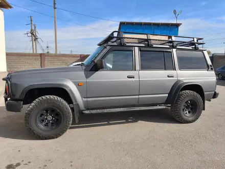 Nissan Patrol 1993 года за 4 700 000 тг. в Шымкент – фото 11