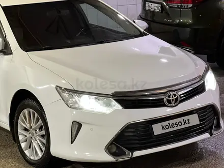 Toyota Camry 2016 года за 9 500 000 тг. в Караганда – фото 2