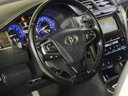 Toyota Camry 2016 года за 9 500 000 тг. в Караганда – фото 16