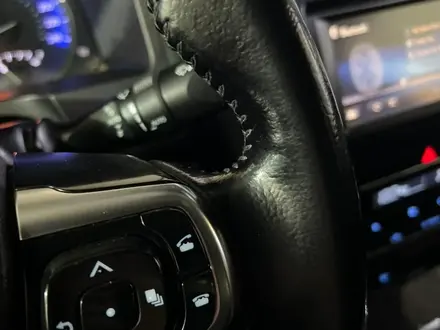 Toyota Camry 2016 года за 9 500 000 тг. в Караганда – фото 30