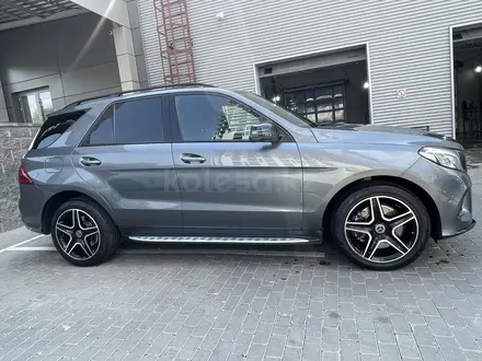 Mercedes-Benz GLE 400 2018 года за 31 700 000 тг. в Алматы – фото 7