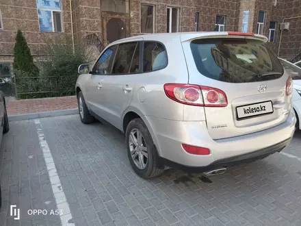 Hyundai Santa Fe 2011 года за 7 500 000 тг. в Актау – фото 2