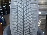 275/40R22 107V HankookWinter i* cept evo 4 SUV W340Aүшін130 000 тг. в Алматы