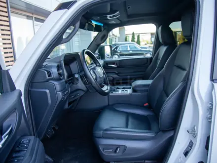 Toyota Land Cruiser Prado Prestige 2024 года за 32 500 000 тг. в Алматы – фото 10
