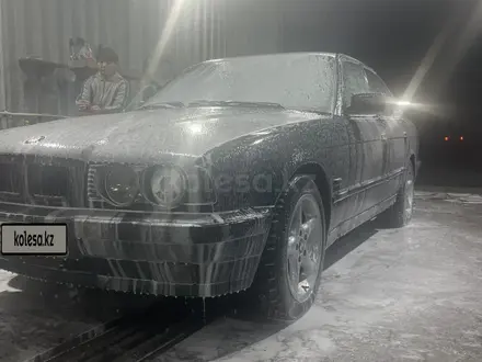 BMW 520 1995 года за 1 950 000 тг. в Алтай – фото 6