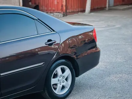 Toyota Camry 2002 года за 5 300 000 тг. в Атырау – фото 2