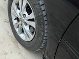 Toyota Camry 2004 годаүшін3 300 000 тг. в Актау – фото 2