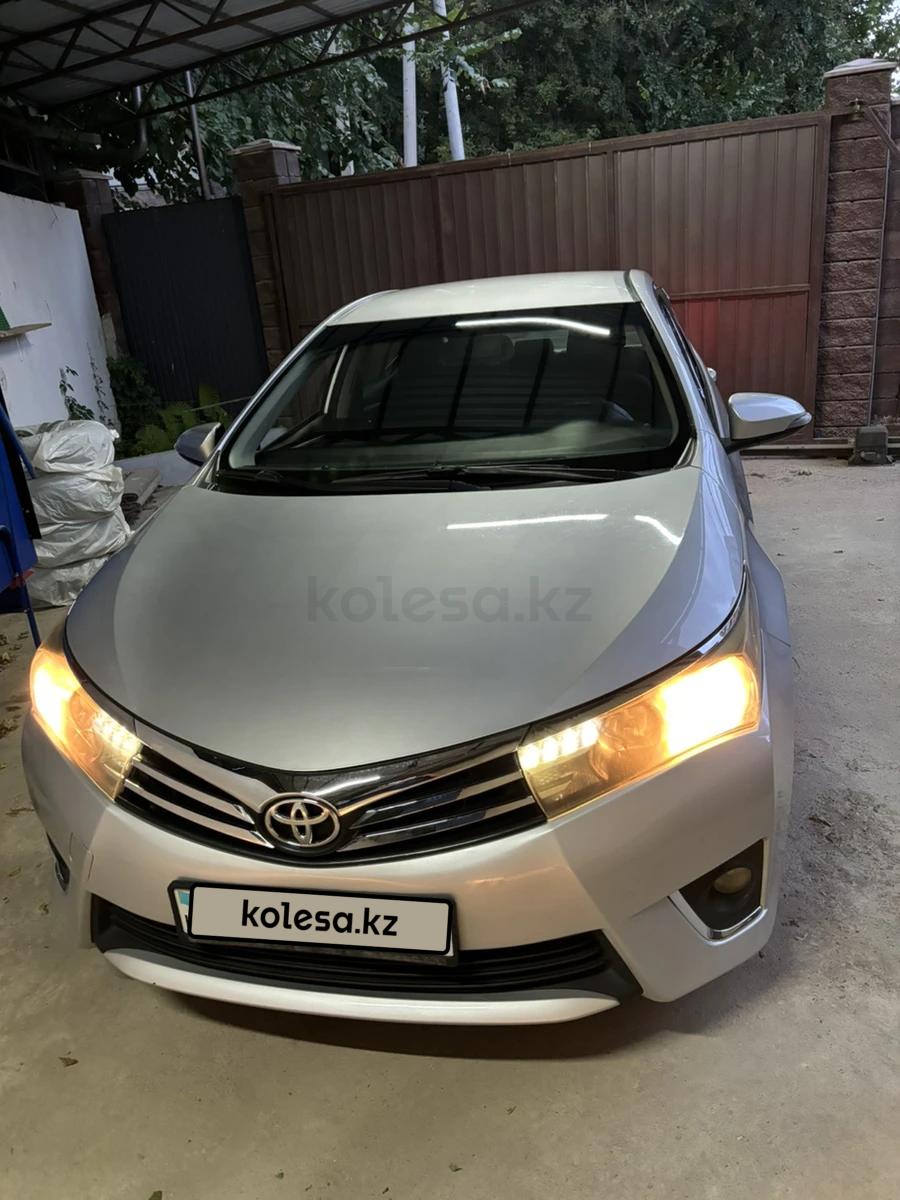 Toyota Corolla 2013 г.