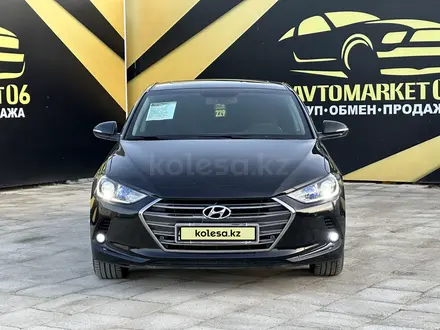 Hyundai Elantra 2018 года за 9 500 000 тг. в Атырау – фото 3