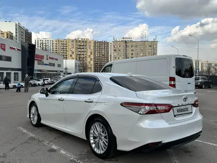 Toyota Camry 2019 года за 14 000 000 тг. в Алматы – фото 7