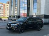 Toyota Highlander 2014 года за 13 900 000 тг. в Алматы