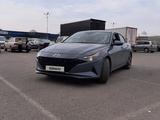 Hyundai Elantra 2022 годаfor12 950 000 тг. в Шымкент