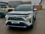 Toyota RAV4 2021 года за 16 900 000 тг. в Петропавловск