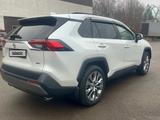 Toyota RAV4 2021 года за 16 900 000 тг. в Петропавловск – фото 5