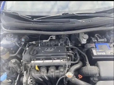 Hyundai Accent 2013 года за 4 800 000 тг. в Усть-Каменогорск – фото 2